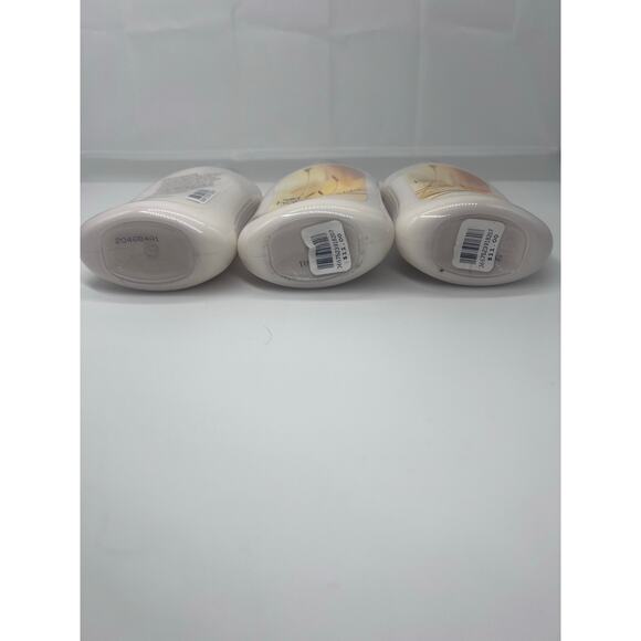 Bath & Body Works Wild Honeysuckle lotion 8fl oz - sealed lot of 3 - Picture 4 of 5